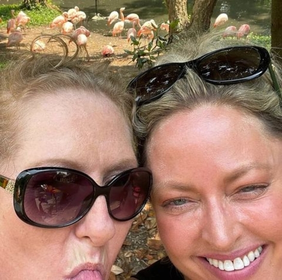 Meet your Posher, Etta - Picture 1 of 1